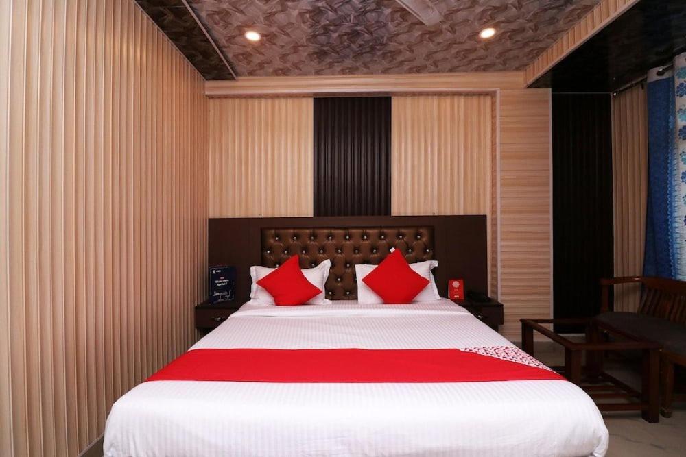 Airport Hotel Runway 뉴델리 외부 사진