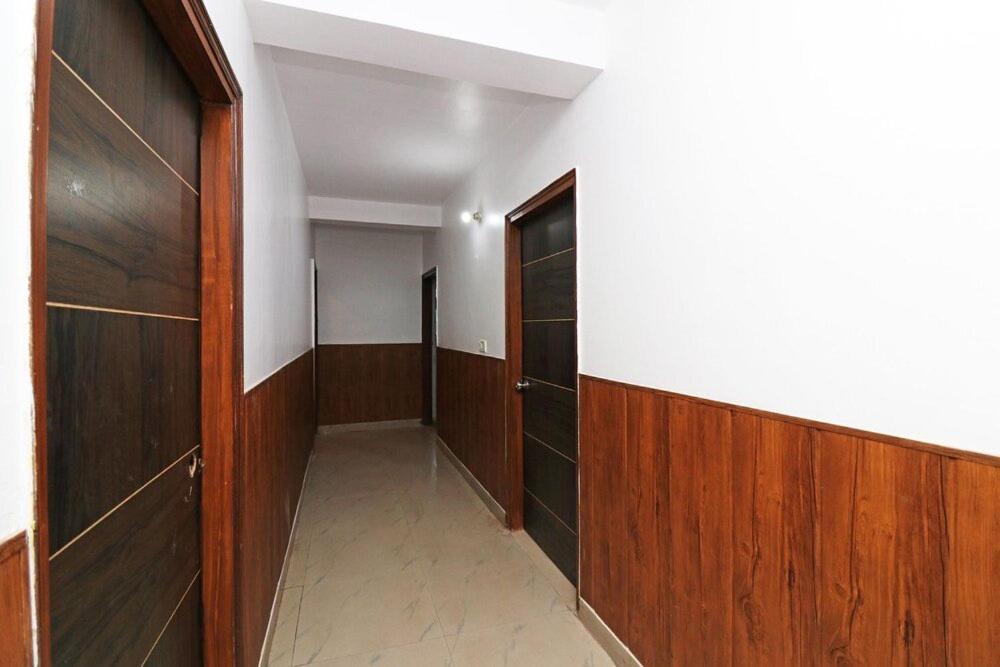 Airport Hotel Runway 뉴델리 외부 사진