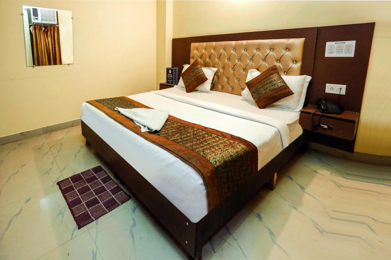 Airport Hotel Runway 뉴델리 외부 사진
