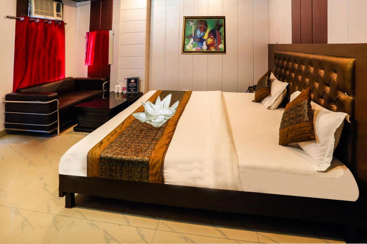Airport Hotel Runway 뉴델리 외부 사진